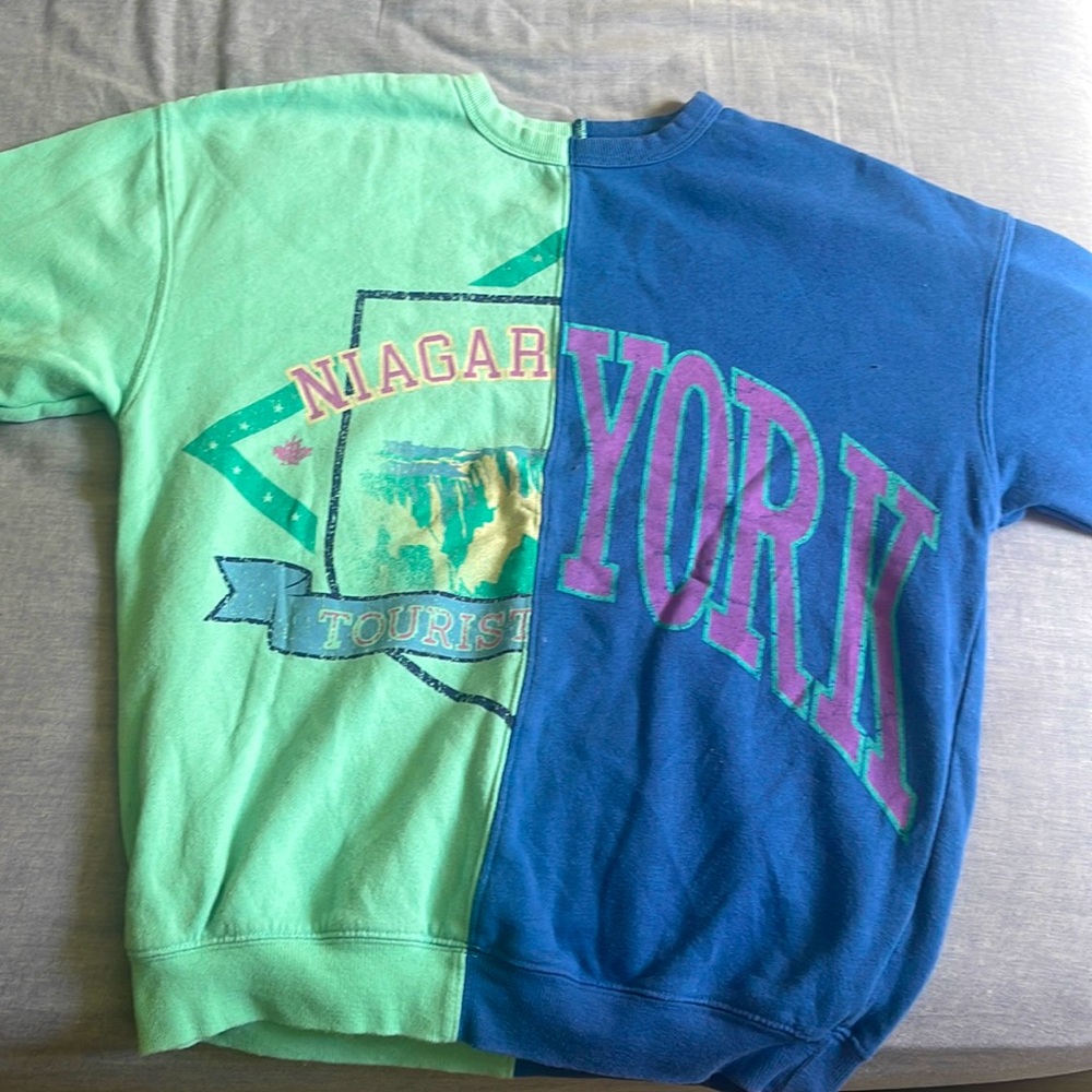 SPLIT CREWNECK WILD FABLE